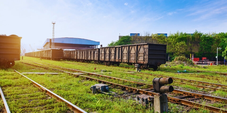 Defrișarea depourilor feroviare – siguranță și eficiență